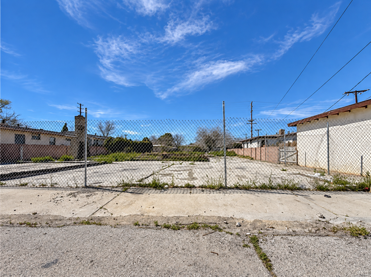 Vacant lot at 45356 10th Street W in Lancaster, California